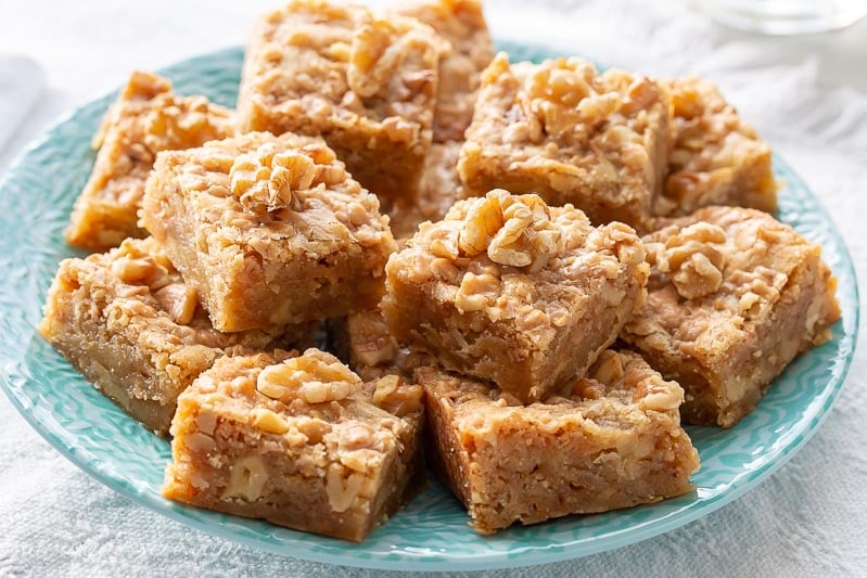 Walnut-Toffee-Bars-3
